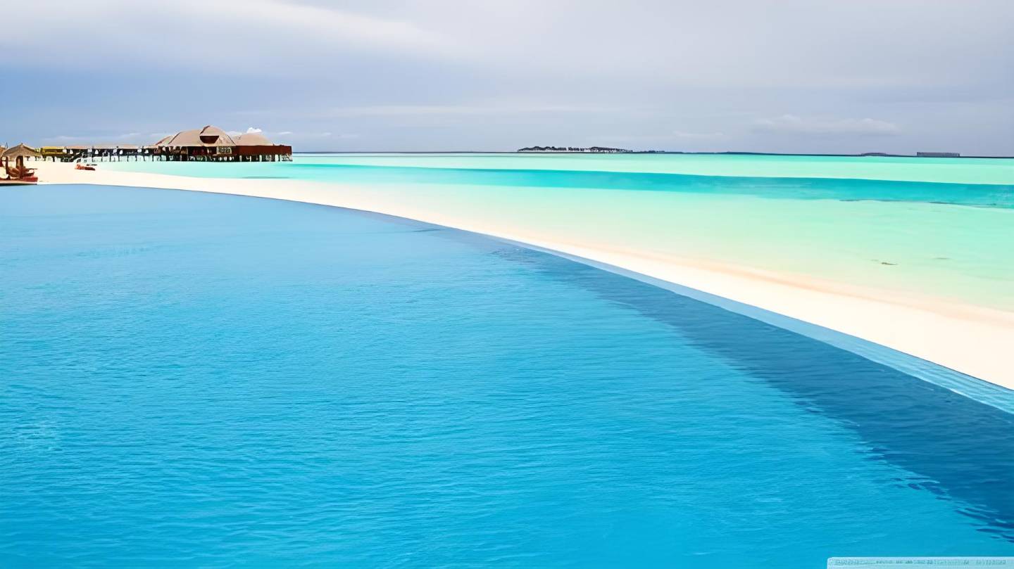 此图虽为现代摄影，然其意境与国画“虚实相生、留白造境”之理暗合。